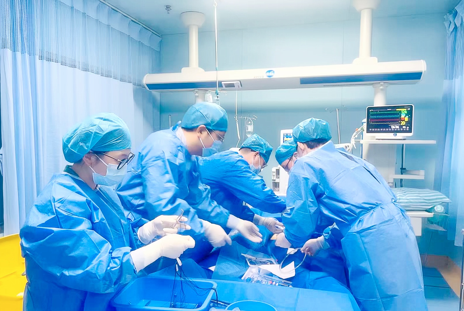 9天生死突围！安医大附属安庆一院成功救治23岁暴发性心肌炎青...